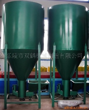 山東飼料機械，飼料攪拌機，豬牛羊飼料專用