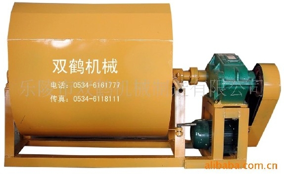 飼料攪拌機(jī)，飼料機(jī)械，膩?zhàn)痈鄶嚢铏C(jī)