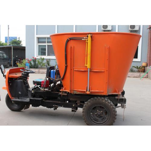 車載式飼料攪拌機(jī) 自走式飼料攪拌機(jī)