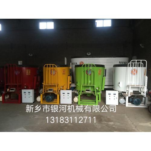 新款4立方TMR飼料攪拌機